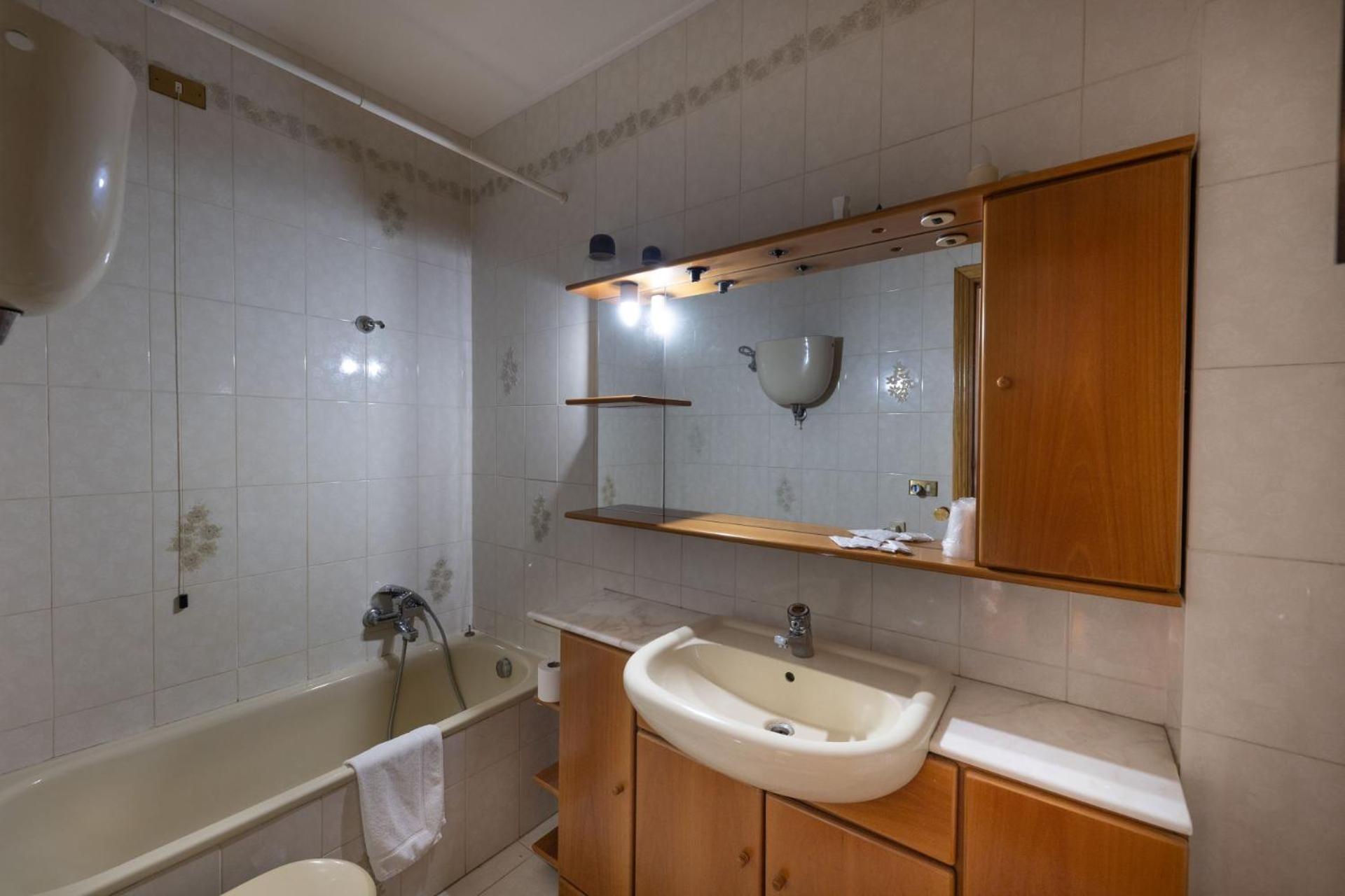 Camera Matrimoniale con Bagno Privato